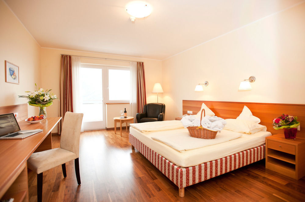 Hotel Eberle Больцано Экстерьер фото